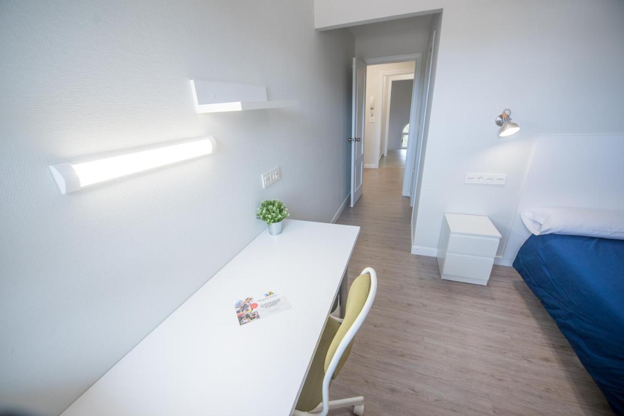 Residencia Hospital Del Rey Hostel บูร์โกส ภายนอก รูปภาพ